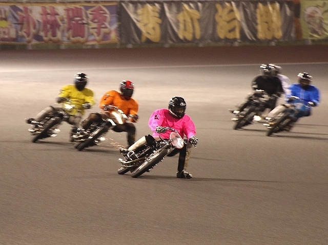 伊勢崎オートG2「稲妻賞」
<div class=